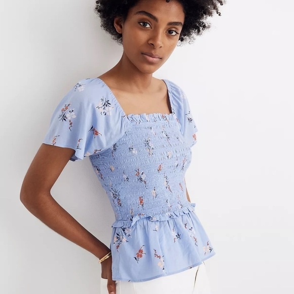 Madewell Tops - NWOT Madewell flutter sleeve top smocked alpha floral